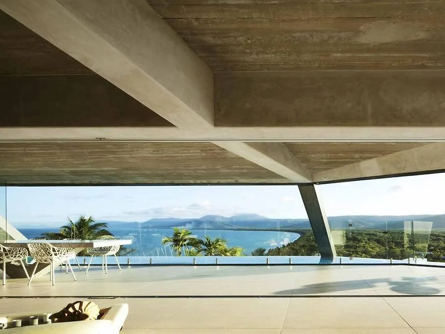 'The Edge' Unique Luxury Experience Villa Port Douglas Australia