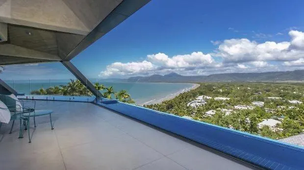 'The Edge' Unique Luxury Experience Villa Port Douglas